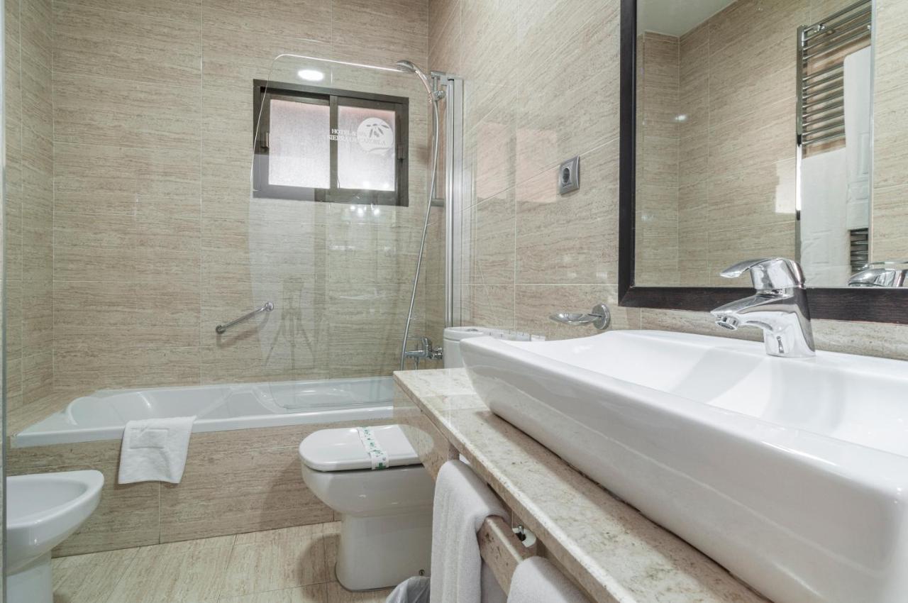 Hotel Sierra De Cazorla & Spa 3* Екстер'єр фото